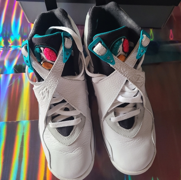 AIR JORDAN VIIIWHITE/TURBO GREEN Size 6.5 Y (Big Boys Size) - Picture 3 of 16